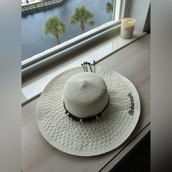 Bahamas CocoCay Beaded Wide Brim Sun Hat - Picture 1 of 4